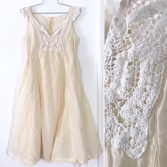 Vintage Dresses & Skirts - Vintage cream & white crocheted boho style dress